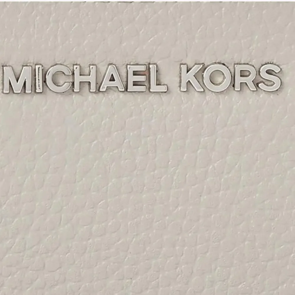 MICHAEL KORS Small Coin Purse Pearl Grey Keychain New with Tag MSRP $98